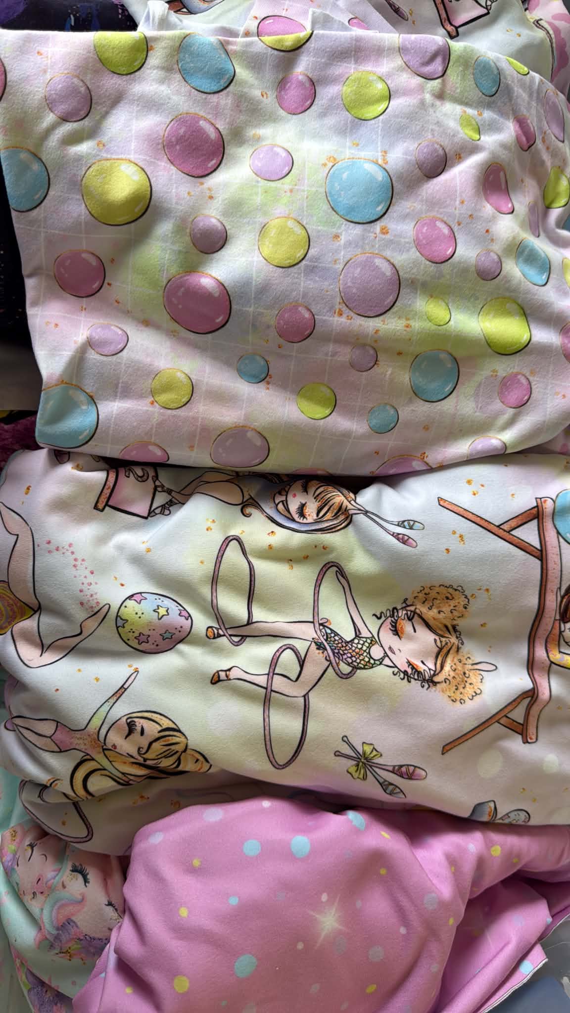 ACC 50% off Fabric Clean Out Drop 7/24/26 - Lounge Set